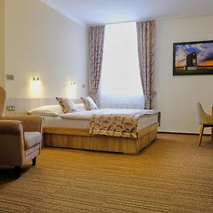 Gtc 3* Superior Hotel